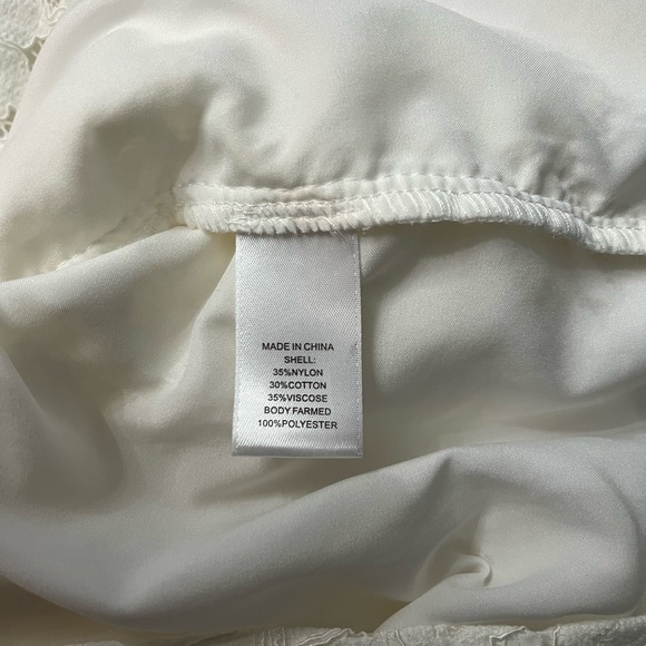 CeCe white dress, size medium. - Picture 6 of 6